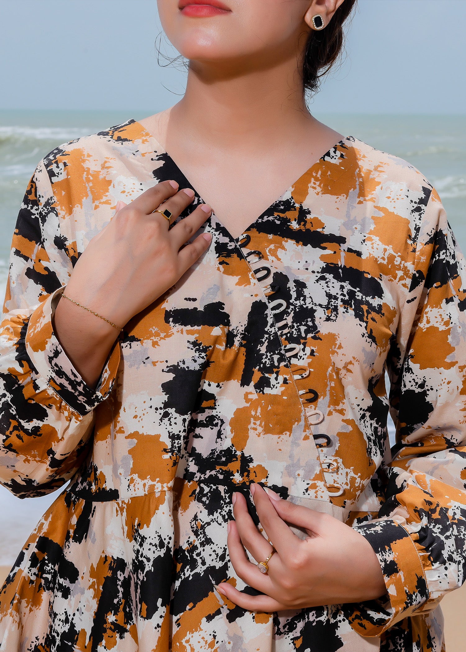 Abstract Print 2 Piece Lawn Suit - Stitched